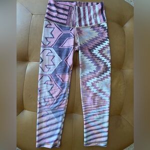 Niyama Sol Gypsy sol beachcomber crop